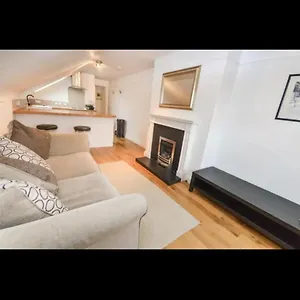 Apartment Floor Bishops Stortford Station